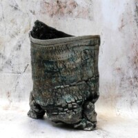 H 23 x D18cms